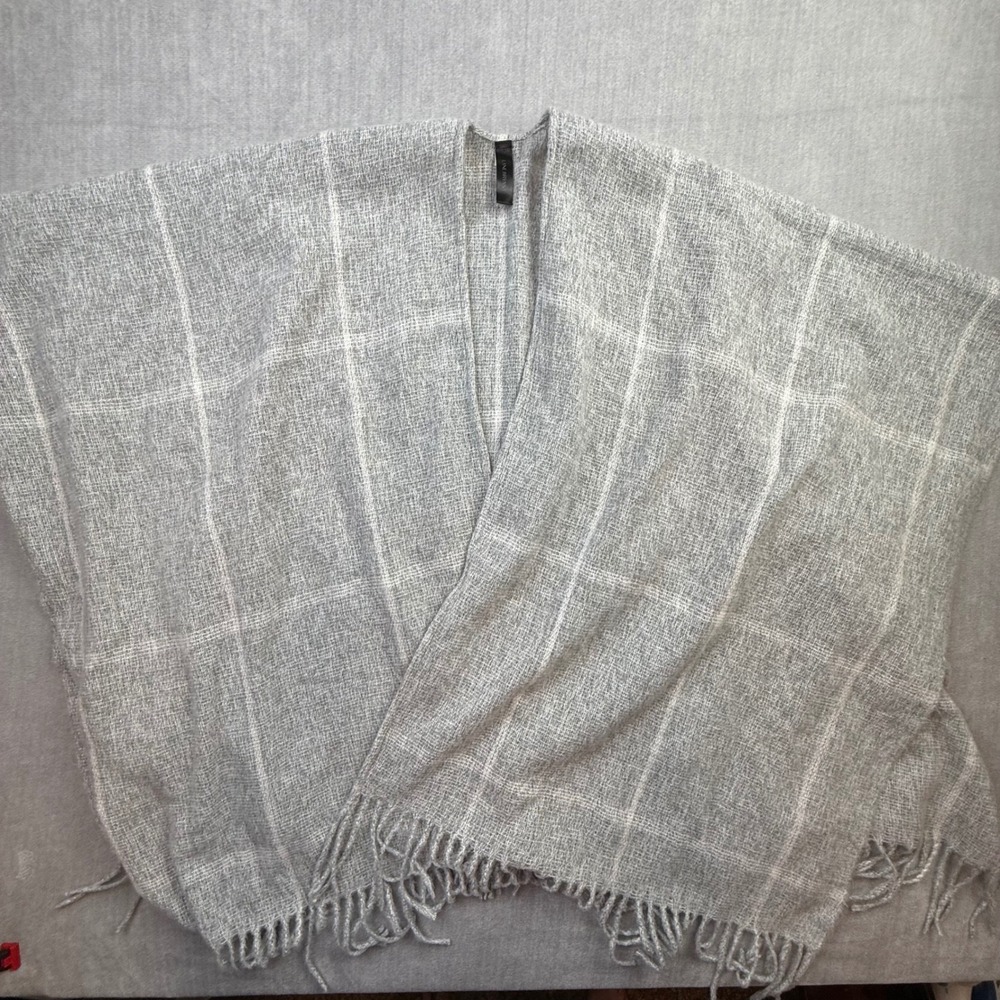 Lane Bryant Grey Windowpane Plaid Open Front Poncho Wrap with Fringe One Size